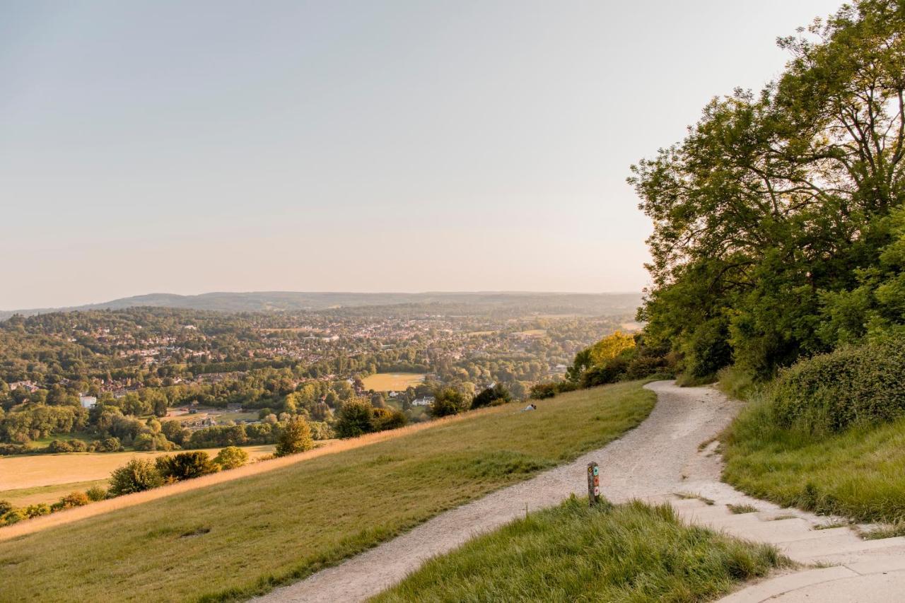 1 Bed Apartment - Redhill Central, Surrey, Gatwick #3 Exteriör bild